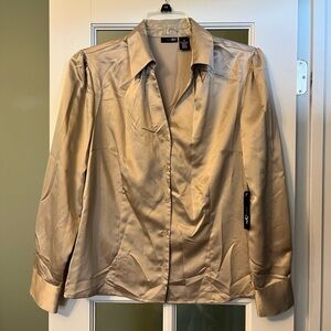 Ladies size 16 blouse.  New